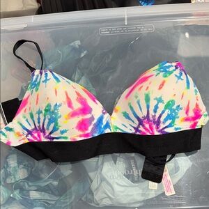 PINK Victoria's Secret Black and Multicolor Bra